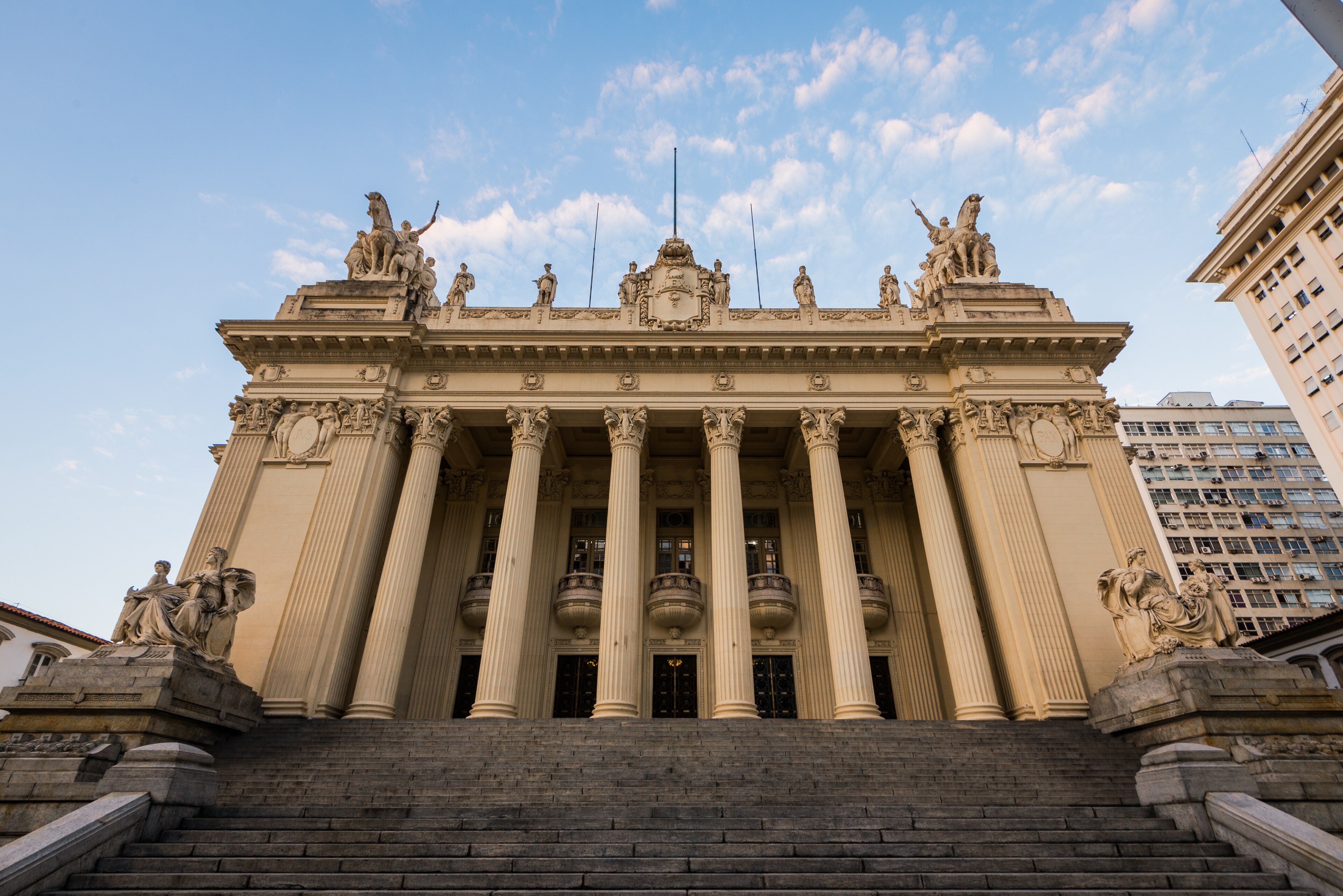 Palácio Tiradentes, sede da Alerj, cujos deputados foram alvo da Operação Furna da Onça